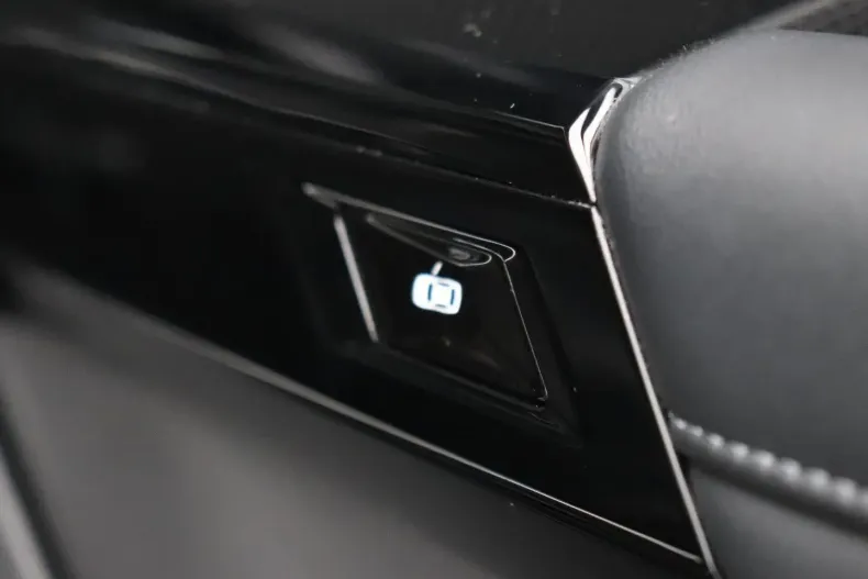 BMW 750 din 2023 cu 118.657 km - oferta BMW174602 - foto 36