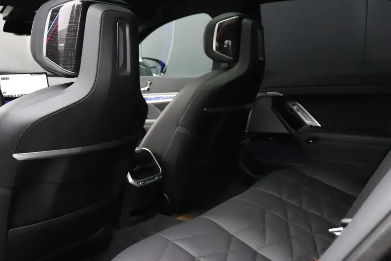 BMW 750 din 2023 cu 118.657 km - oferta BMW174602 - foto 43