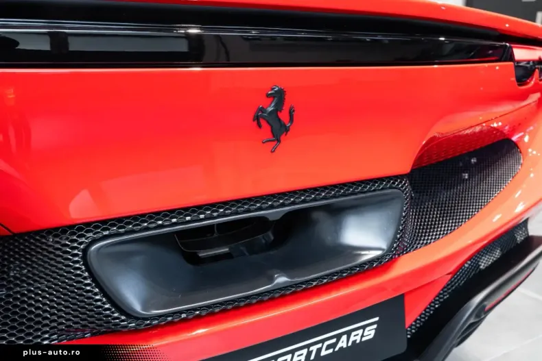 Ferrari 296 GTB din 2023 cu 11.650 km - oferta FER174621 - foto 12