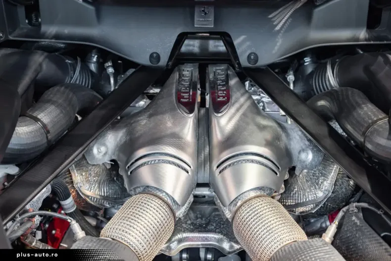 Ferrari 296 GTB din 2023 cu 11.650 km - oferta FER174621 - foto 24