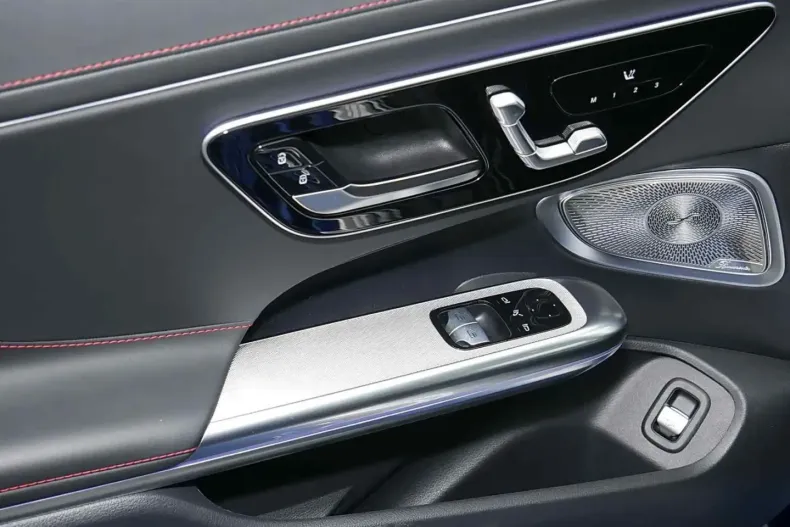 Mercedes-Benz CLE 53 AMG din 2024 cu 15.844 km - oferta MER174629 - foto 5