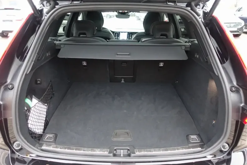 Volvo XC60 din 2024 cu 20.323 km - oferta VOL174631 - foto 24