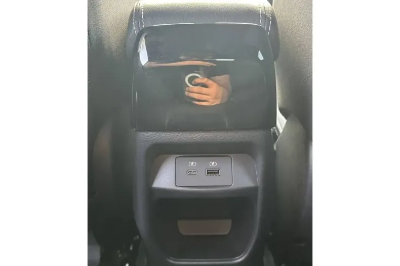 Nissan Juke din 2024 cu 10.472 km - oferta NIS174635 - foto 18