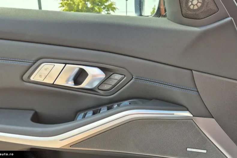 BMW 330 din 2025 cu 4.650 km - oferta BMW174637 - foto 9