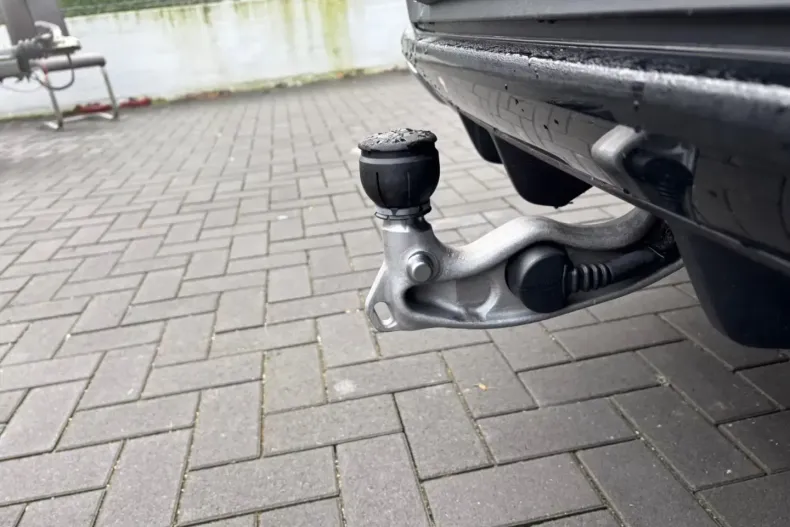 Mercedes-Benz GLE 300 din 2026 cu 10 km - oferta MER174638 - foto 7