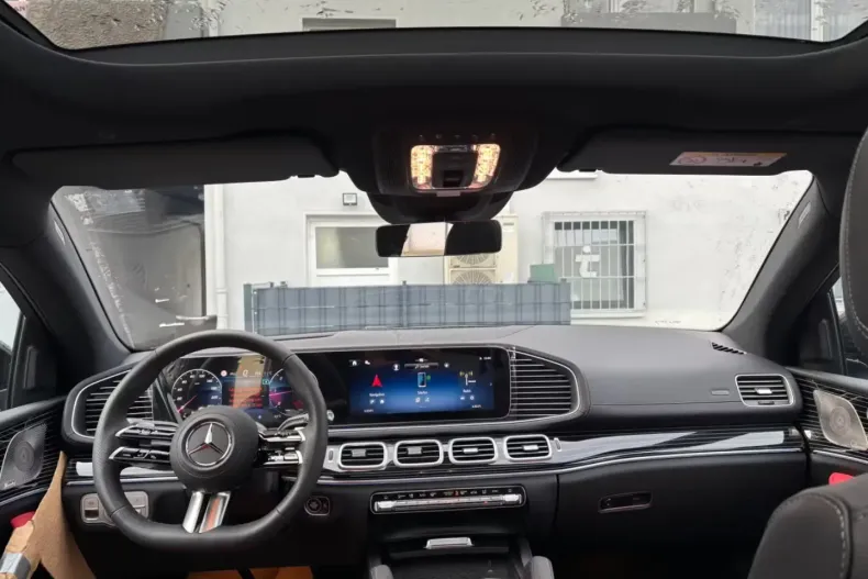 Mercedes-Benz GLE 300 din 2026 cu 10 km - oferta MER174638 - foto 10