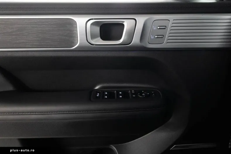 Hyundai SANTA FE din 2025 cu 14.258 km - oferta HYU174643 - foto 8