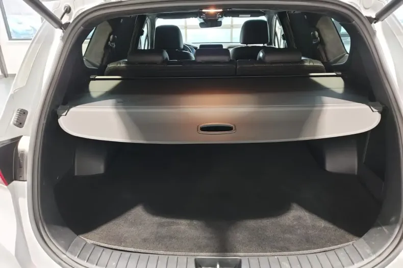 Hyundai SANTA FE din 2023 cu 91.961 km - oferta HYU174647 - foto 5