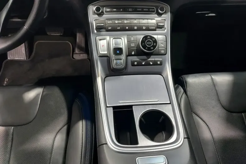 Hyundai SANTA FE din 2023 cu 91.961 km - oferta HYU174647 - foto 11