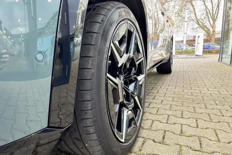 BMW XM din 2024 cu 23.199 km - oferta BMW174666 - foto 11