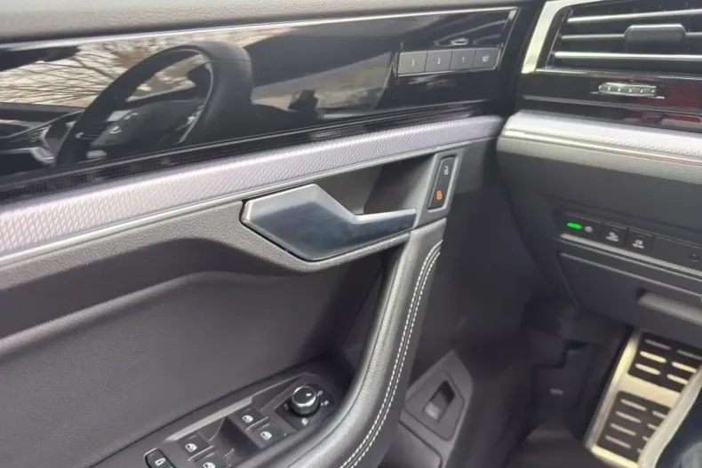 Volkswagen Touareg din 2021 cu 79.000 km - oferta VOL174669 - foto 17