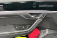 Volkswagen Touareg din 2022 cu 93.230 km - oferta VOL174670 - foto 9