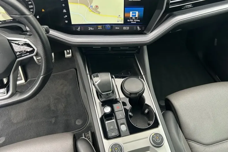 Volkswagen Touareg din 2022 cu 93.230 km - oferta VOL174670 - foto 12