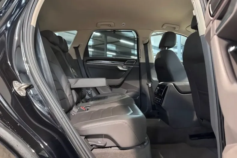 Volkswagen Touareg din 2021 cu 99.800 km - oferta VOL174674 - foto 7