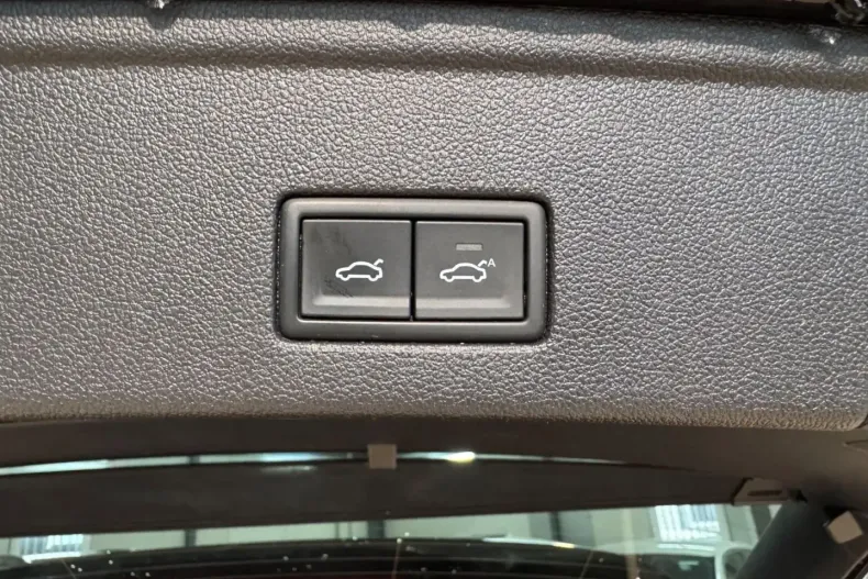 Volkswagen Touareg din 2021 cu 99.800 km - oferta VOL174674 - foto 18