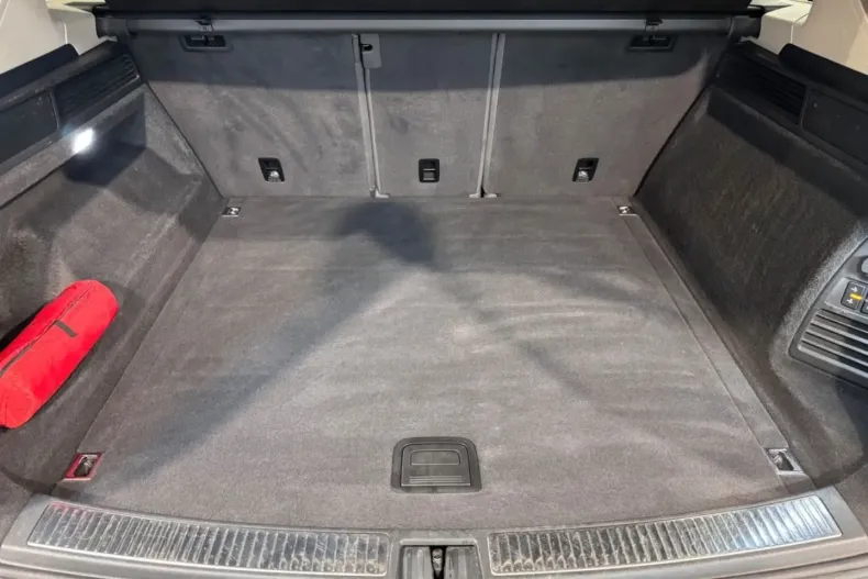 Volkswagen Touareg din 2021 cu 99.800 km - oferta VOL174674 - foto 20