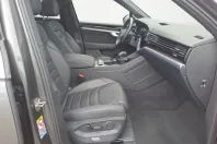 Volkswagen Touareg din 2022 cu 98.500 km - oferta VOL174676 - foto 8