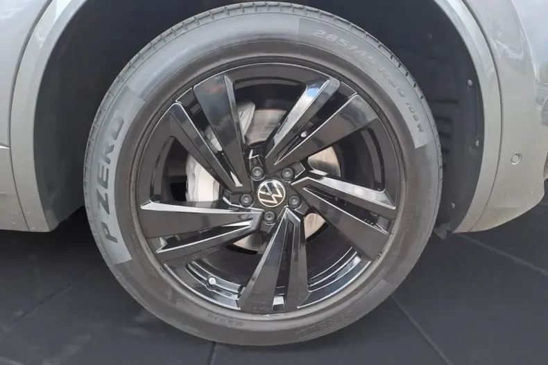 Volkswagen Touareg din 2022 cu 98.500 km - oferta VOL174676 - foto 11