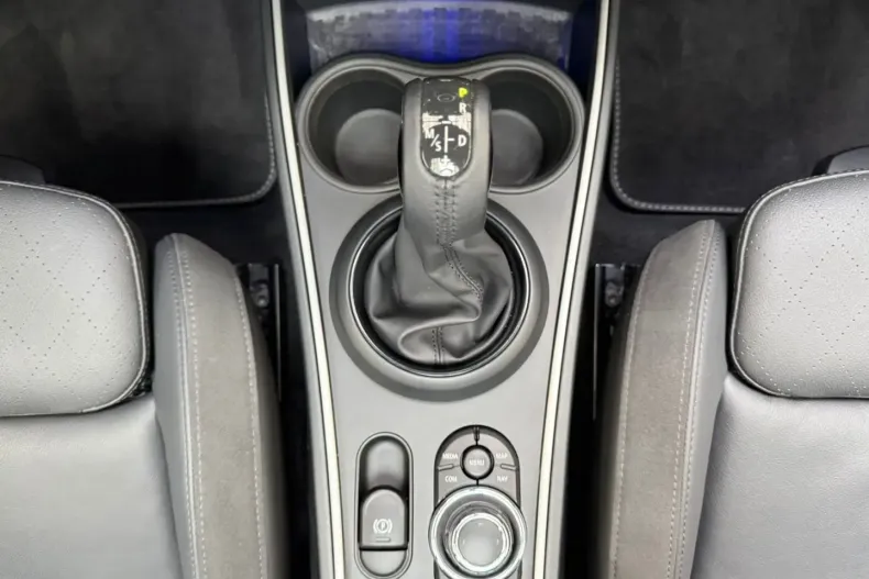 MINI Cooper SE Countryman din 2023 cu 29.325 km - oferta MIN174680 - foto 12