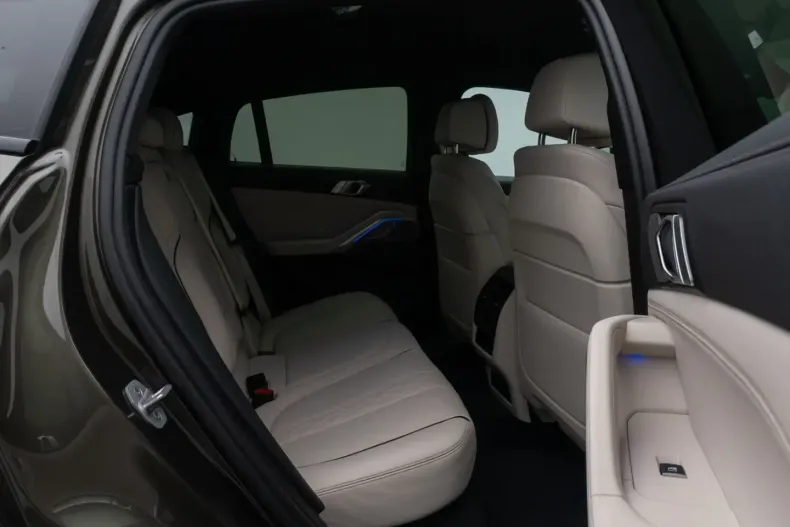 BMW X6 din 2022 cu 41.987 km - oferta BMW174683 - foto 26