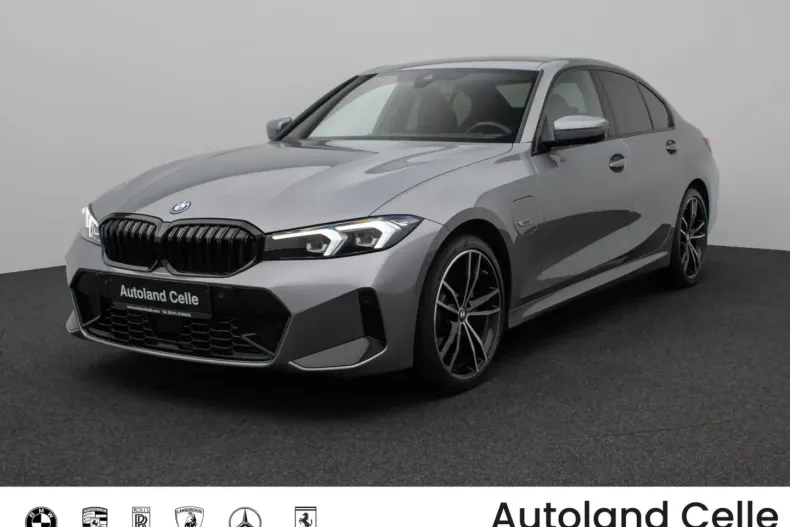 BMW 330 din 2022 cu 48.418 km - oferta BMW174685 - foto 1