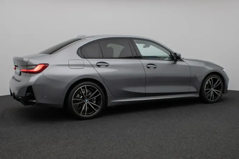 BMW 330 din 2022 cu 48.418 km - oferta BMW174685 - foto 6