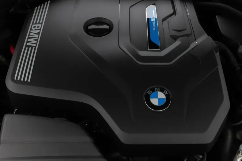 BMW 330 din 2022 cu 48.418 km - oferta BMW174685 - foto 14