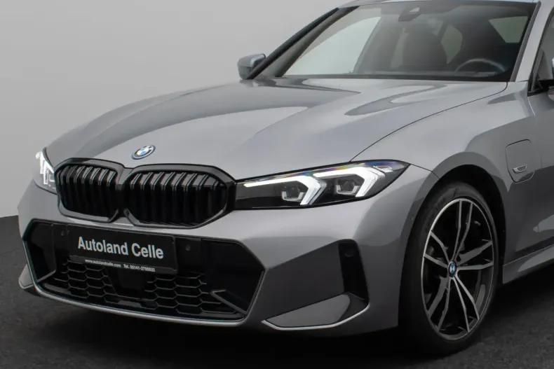 BMW 330 din 2022 cu 48.418 km - oferta BMW174685 - foto 17