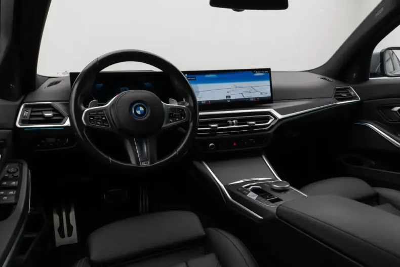 BMW 330 din 2022 cu 48.418 km - oferta BMW174685 - foto 38