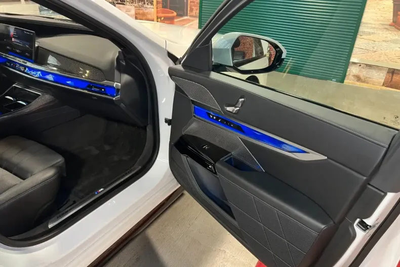 BMW 750 din 2024 cu 31.850 km - oferta BMW174696 - foto 5