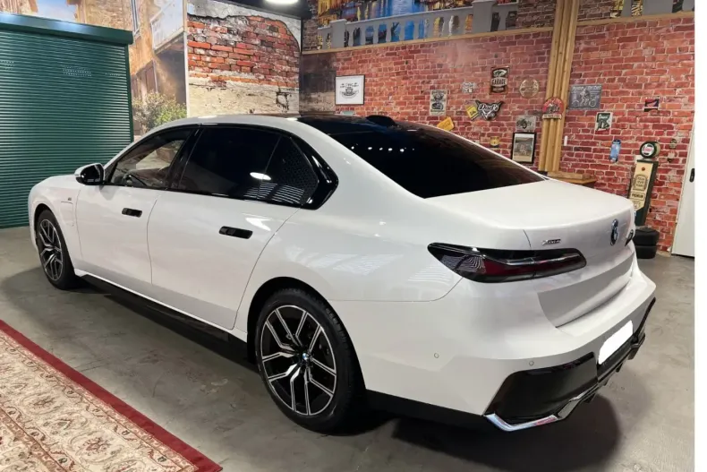 BMW 750 din 2024 cu 31.850 km - oferta BMW174696 - foto 10