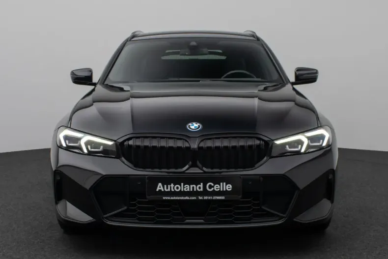 BMW 330 din 2022 cu 54.450 km - oferta BMW174697 - foto 2