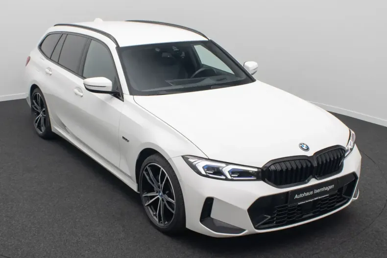 BMW 330 din 2022 cu 47.309 km - oferta BMW174701 - foto 3