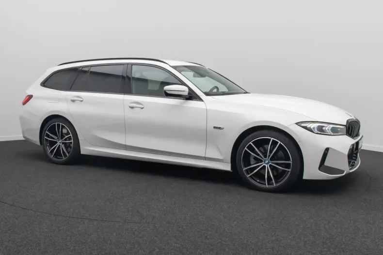 BMW 330 din 2022 cu 47.309 km - oferta BMW174701 - foto 4