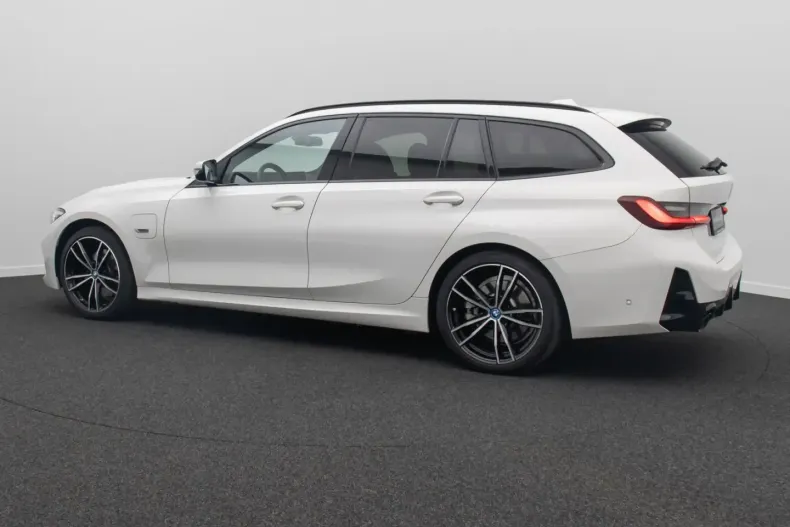 BMW 330 din 2022 cu 47.309 km - oferta BMW174701 - foto 10