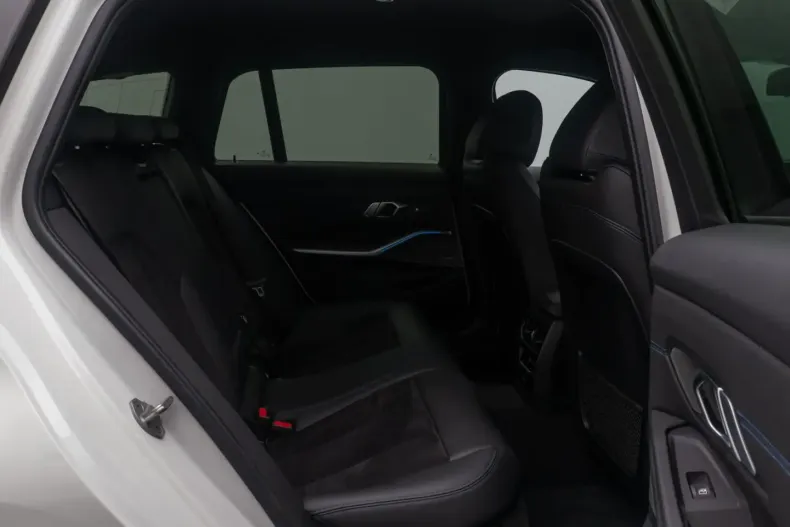 BMW 330 din 2022 cu 47.309 km - oferta BMW174701 - foto 28