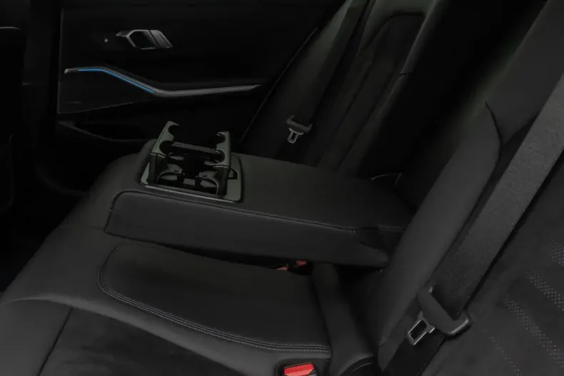 BMW 330 din 2022 cu 47.309 km - oferta BMW174701 - foto 29