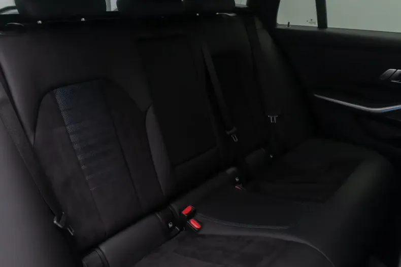 BMW 330 din 2022 cu 47.309 km - oferta BMW174701 - foto 30