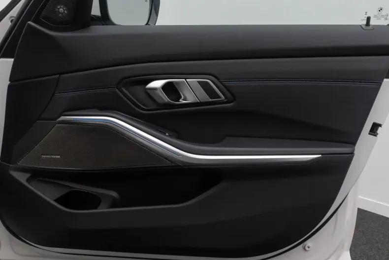 BMW 330 din 2022 cu 47.309 km - oferta BMW174701 - foto 32