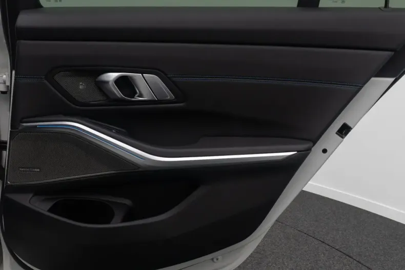 BMW 330 din 2022 cu 47.309 km - oferta BMW174701 - foto 33