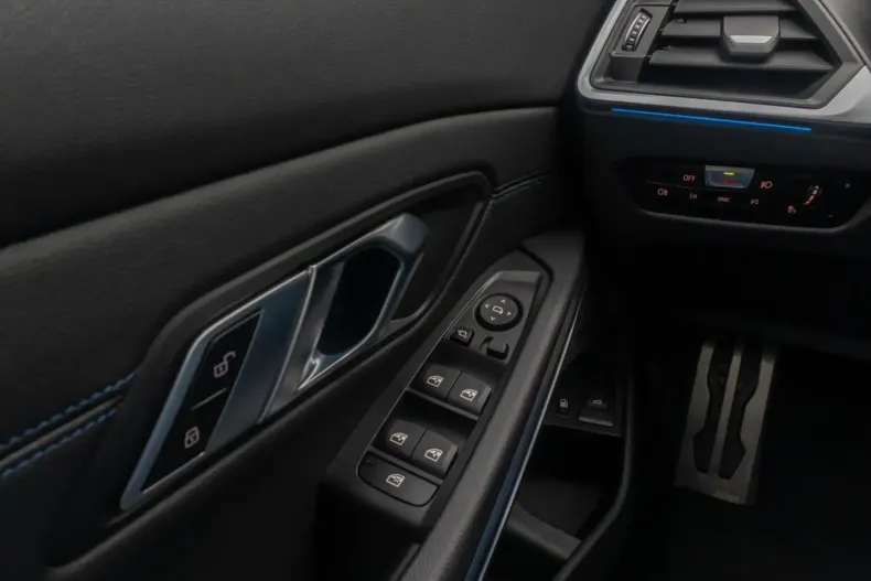 BMW 330 din 2022 cu 47.309 km - oferta BMW174701 - foto 35