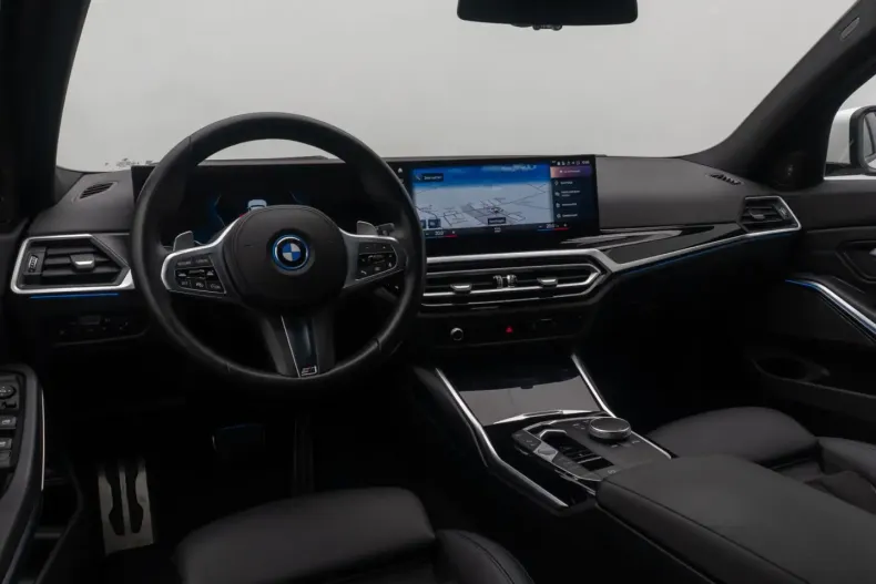 BMW 330 din 2022 cu 47.309 km - oferta BMW174701 - foto 40