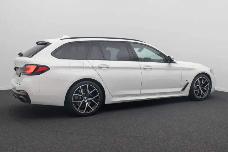 BMW 530 din 2022 cu 52.719 km - oferta BMW174702 - foto 6