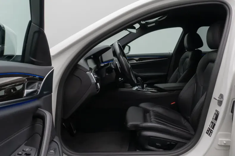 BMW 530 din 2022 cu 52.719 km - oferta BMW174702 - foto 20