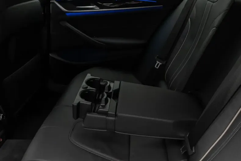 BMW 530 din 2022 cu 52.719 km - oferta BMW174702 - foto 28