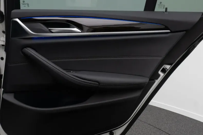 BMW 530 din 2022 cu 52.719 km - oferta BMW174702 - foto 32