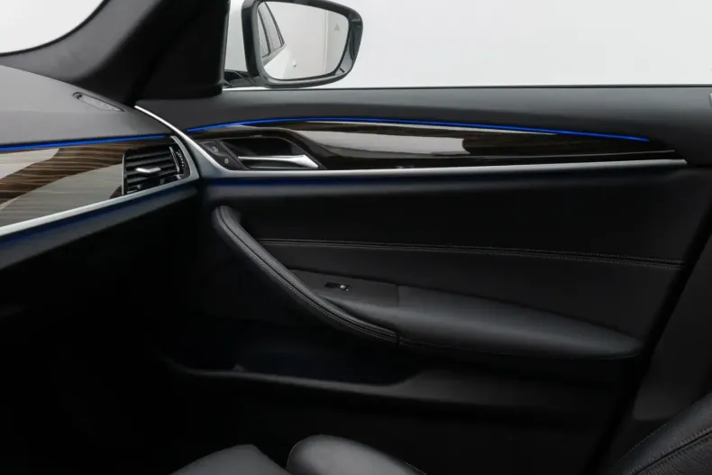 BMW 530 din 2022 cu 52.719 km - oferta BMW174702 - foto 33