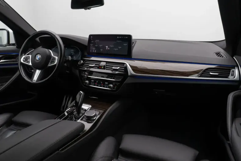 BMW 530 din 2022 cu 52.719 km - oferta BMW174702 - foto 41