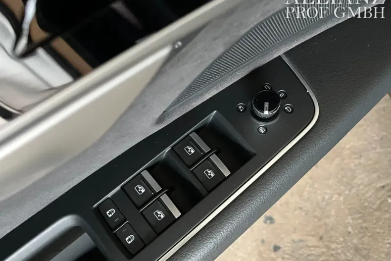 Audi A8 din 2022 cu 83.959 km - oferta AUD174705 - foto 16