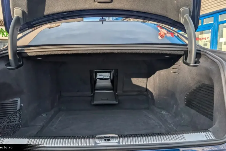 Audi A8 din 2022 cu 65.725 km - oferta AUD174706 - foto 17